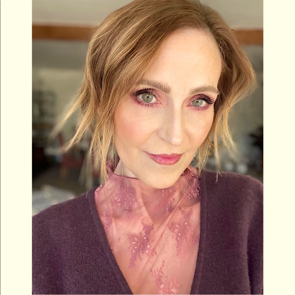 Meet your Posher, Carrie